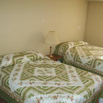 Lake Erie Lodging, Cabin, Cottage